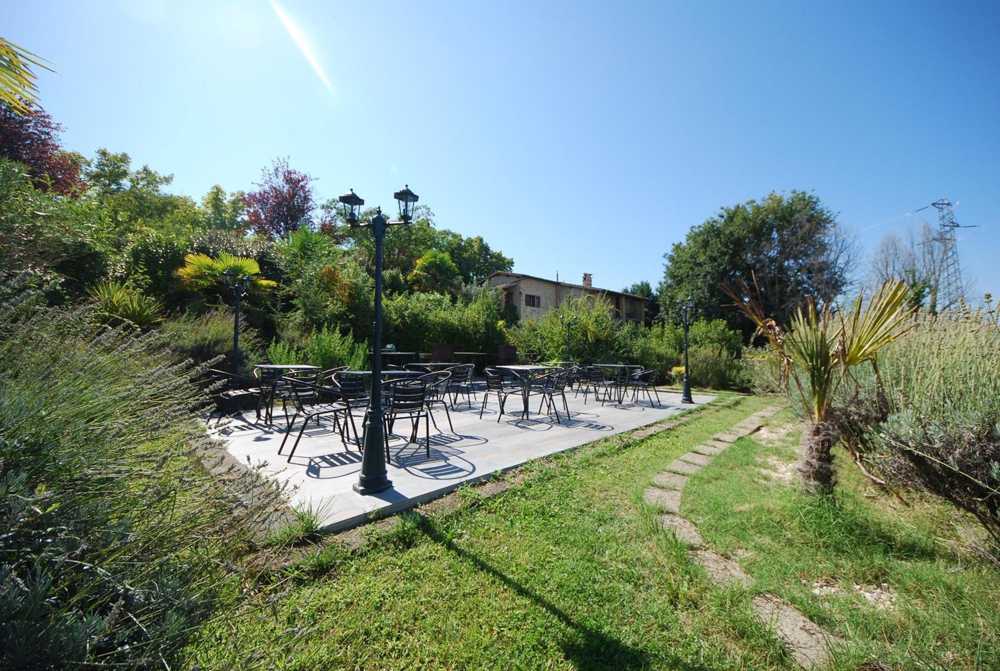 Gasthaus Spoleto By The Pool Exterior foto