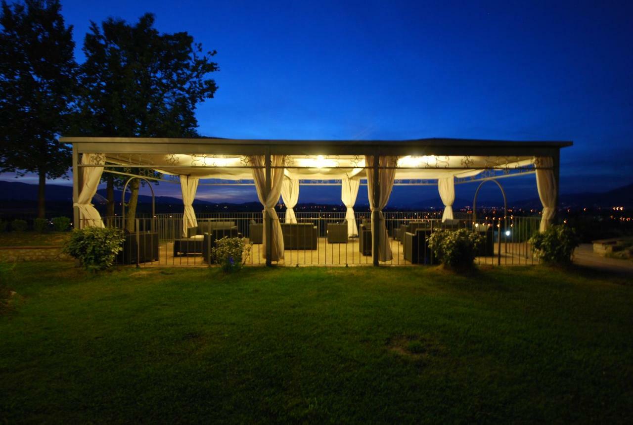 Gasthaus Spoleto By The Pool Exterior foto